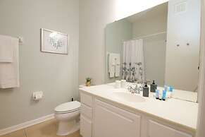 Vista Cay Resort by Your Vista Cay