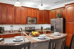 Vista Cay Resort by Your Vista Cay