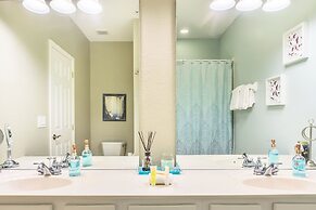 Vista Cay Resort by Your Vista Cay