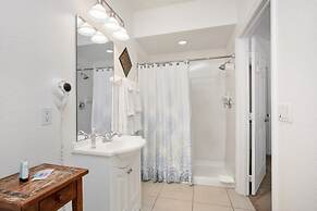 Vista Cay Resort by Your Vista Cay