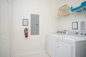 Vista Cay Resort by Your Vista Cay