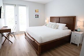 Vista Cay Resort by Your Vista Cay