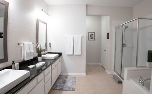 Vista Cay Resort by Your Vista Cay