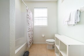 Vista Cay Resort by Your Vista Cay