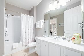 Vista Cay Resort by Your Vista Cay