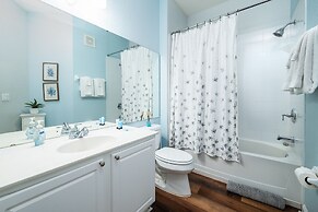 Vista Cay Resort by Your Vista Cay