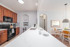 Vista Cay Resort by Your Vista Cay