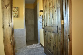 Paisano Village RV Park & Inn