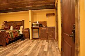 Paisano Village RV Park & Inn