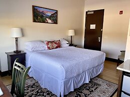 Iron Springs Adventure Resort & RV Park