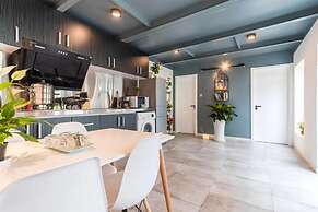 Beijing Drum Tower Luxurious Apartment