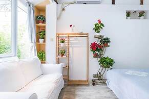 Beijing Drum Tower Luxurious Apartment