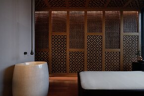 The RuMa Hotel and Residences