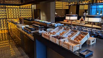 The RuMa Hotel and Residences