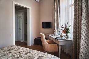 Dom Sivre Boutique Hotel