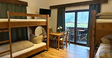 Pension Almhof Baumgarten
