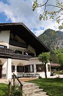 Pension Almhof Baumgarten