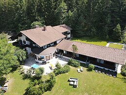 Pension Almhof Baumgarten