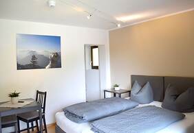 Pension Almhof Baumgarten