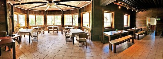 Pension Almhof Baumgarten