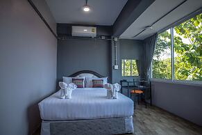 Baan Chang Hotel & Coffee House