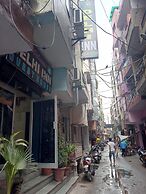 Delhi Inn