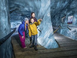 Sepp & Hanni's - Suiten im Dorf