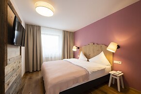 Sepp & Hanni's - Suiten im Dorf