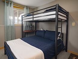 Fawn Drive 2 Bedroom Home by Redawning