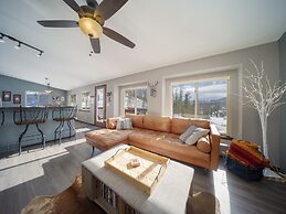 Fawn Drive 2 Bedroom Home by Redawning