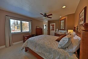 Spacious Balsh Blvd Home with Private Hot Tub by RedAwning