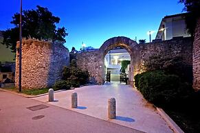 Pula Antic Rooms in Center- Adults only