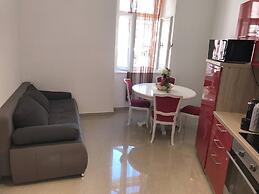 Pula Antic Rooms in Center- Adults only