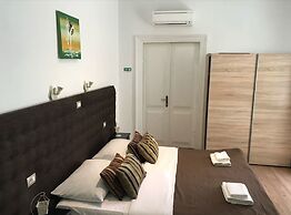 Pula Antic Rooms in Center- Adults only