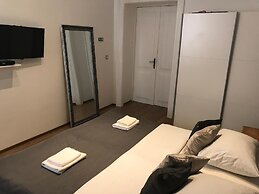 Pula Antic Rooms in Center- Adults only