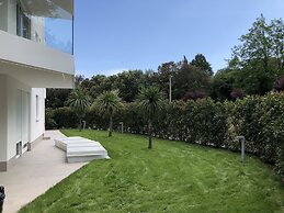 Designed Apartment with Swimming Pool