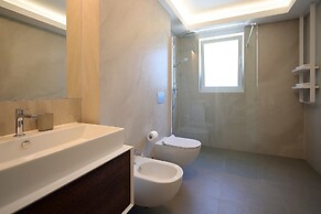 Designed Apartment with Swimming Pool