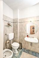 Lake Como Beach Resort and Villas