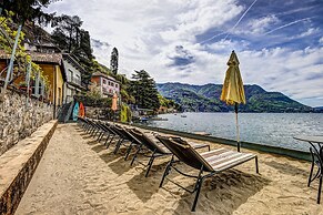 Lake Como Beach Resort and Villas