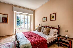 Lake Como Beach Resort and Villas