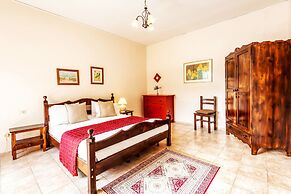 Lake Como Beach Resort and Villas