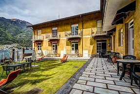 Lake Como Beach Resort and Villas