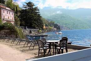Lake Como Beach Resort and Villas