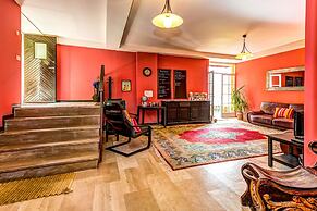 Lake Como Beach Resort and Villas