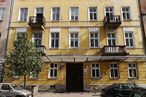 Studio Rental Central Warsaw