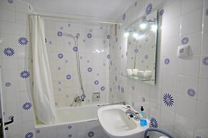 Luna Beach Studio 210