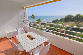 Luna Beach Studio 210