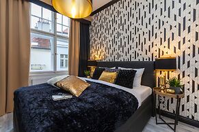 Golden Prague Rooms