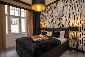 Golden Prague Rooms