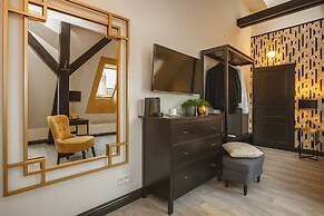 Golden Prague Rooms